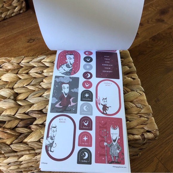 Happy Planner: Nightmare Before Christmas Sticker book - Picture 3 of 8